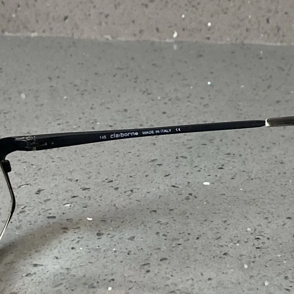 Claiborne this frames